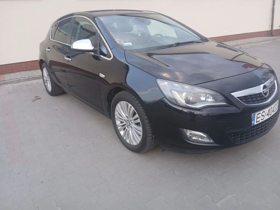 Opel Astra 1.7 CDTI. Doinwestowana. Zadbana. Bogata wersja.