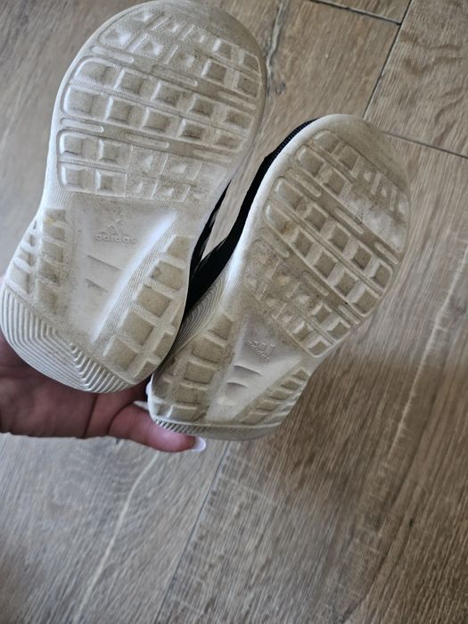 Adidasy chłopięce