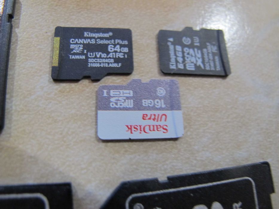 Карти памяті CF, SD, micro SD