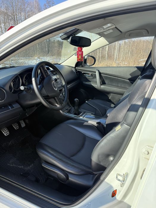 Терміново Mazda 6 2011 2.2 дизель