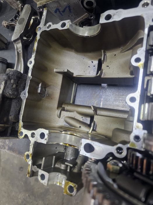 Двигатель BMW F800 ST R GS F850 мотор двигун гбц стартер кпп коленвал