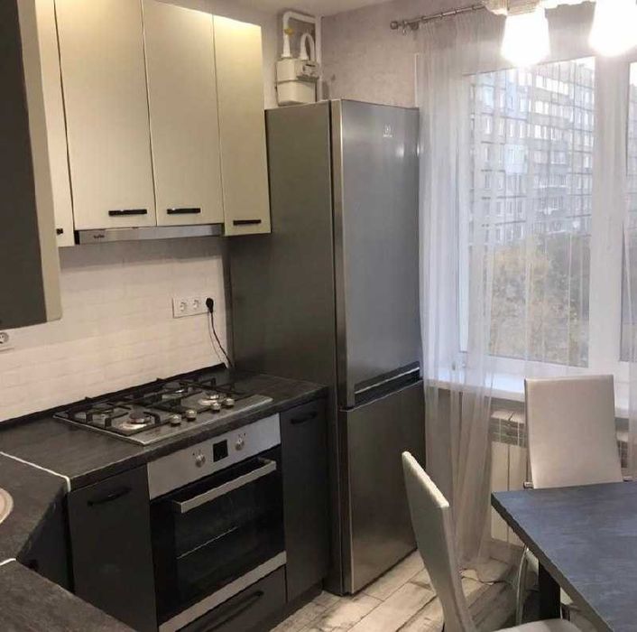 Продам 2к Парус Коммунар Ремонт чешка