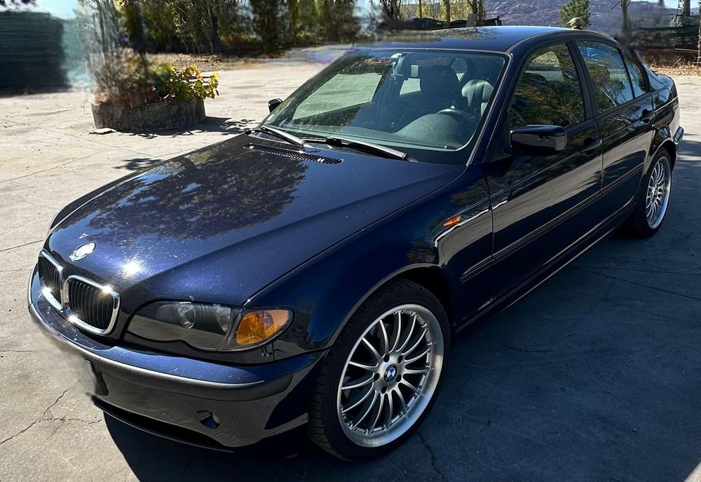 **Vendo BMW 320D **