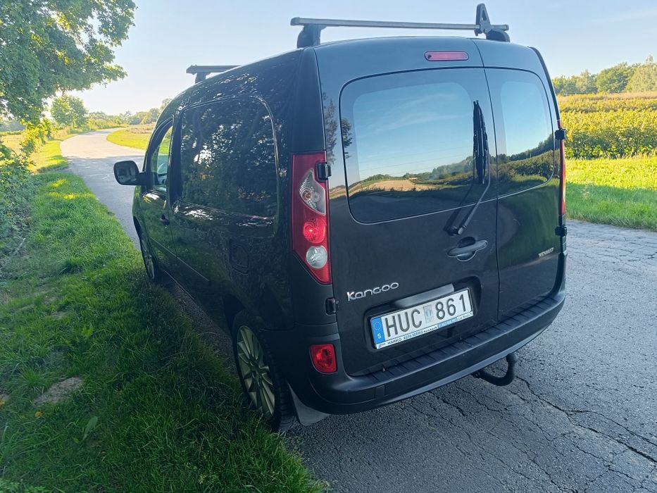 Renault Kangoo klima, 2 komplety kół, śliczny, hak