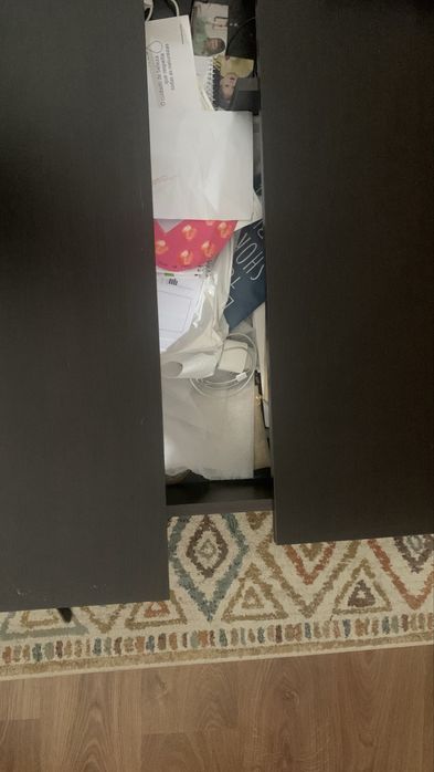Mesa  de sala de cor preta do IKEA