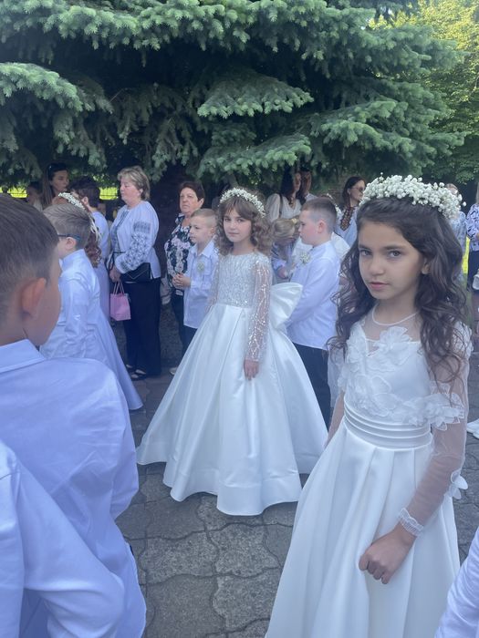 Продам Плаття на Перше Причастя