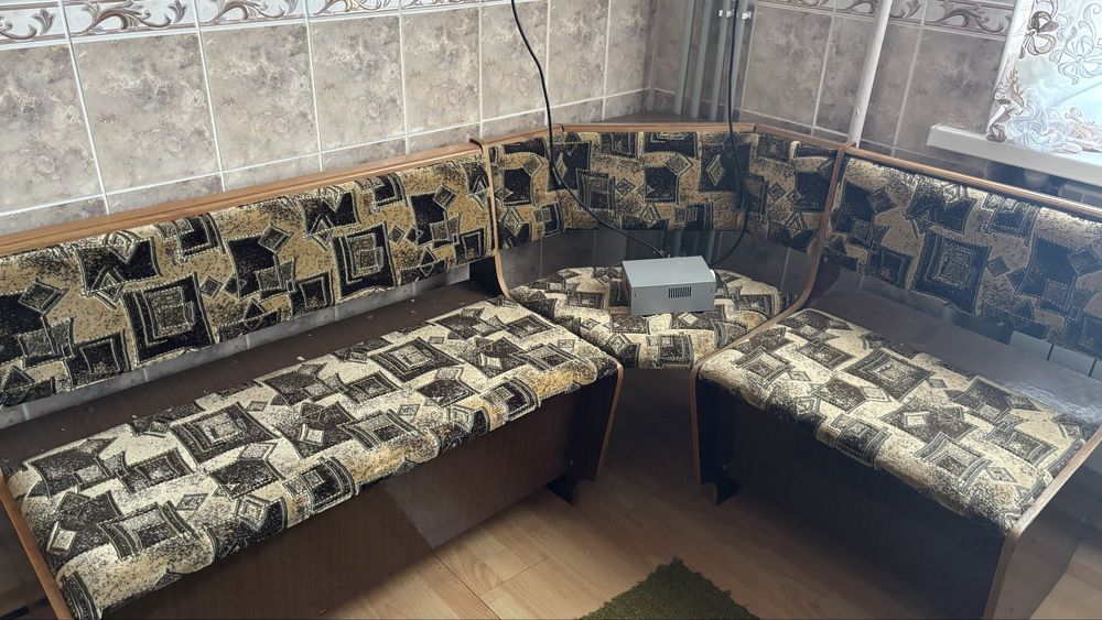 Куток на кухню , меблі