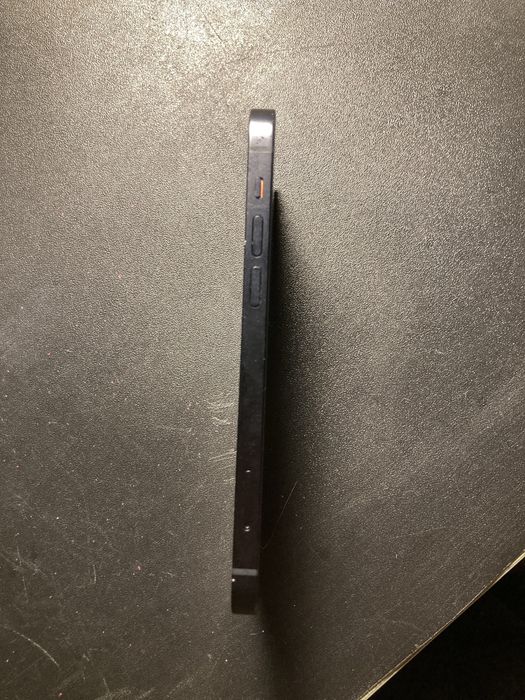 IPhone 12 em boas condiçoes