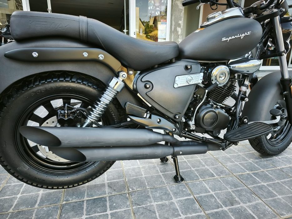 Keeway Superlight 125
