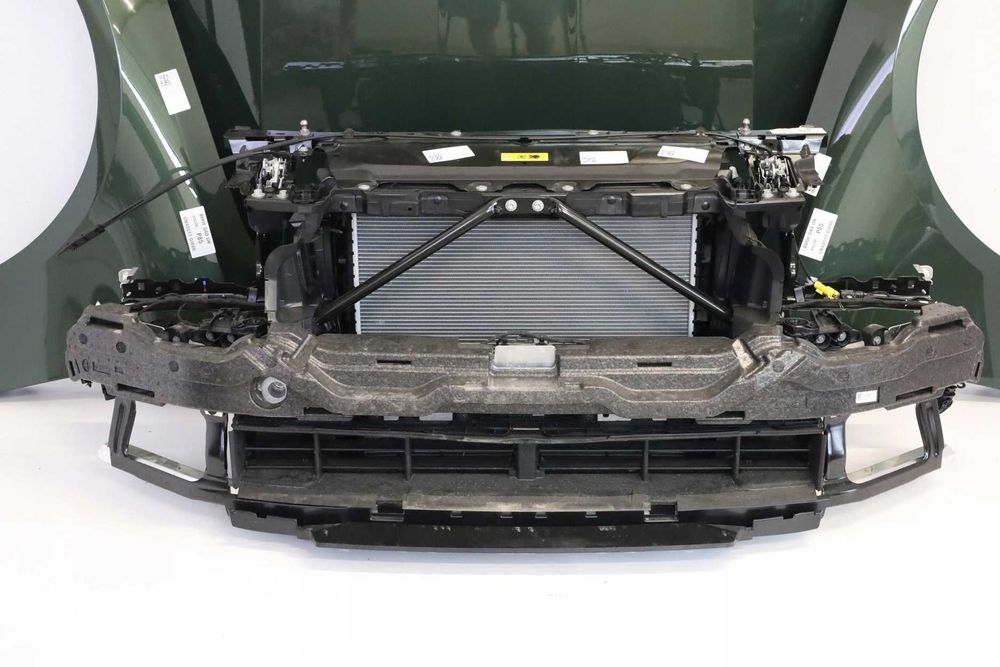 BMW 5 G60 G61  Передня панель телевізор