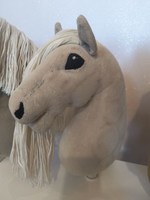 Zestaw hobby horse x3, stajnia