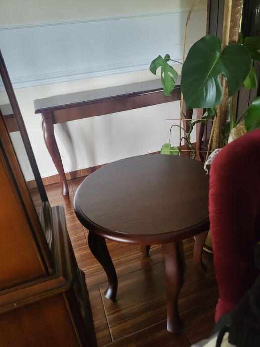 Zestaw  stol okragly z krzeslami