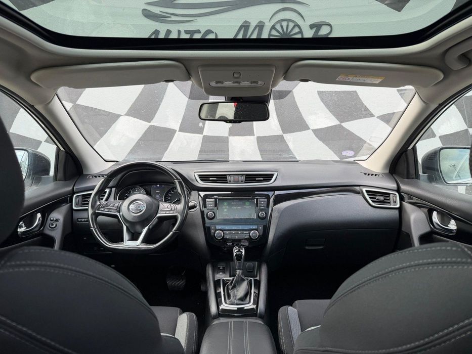 Nissan Qashqai 1.3 DIG-T N-Connecta DCT