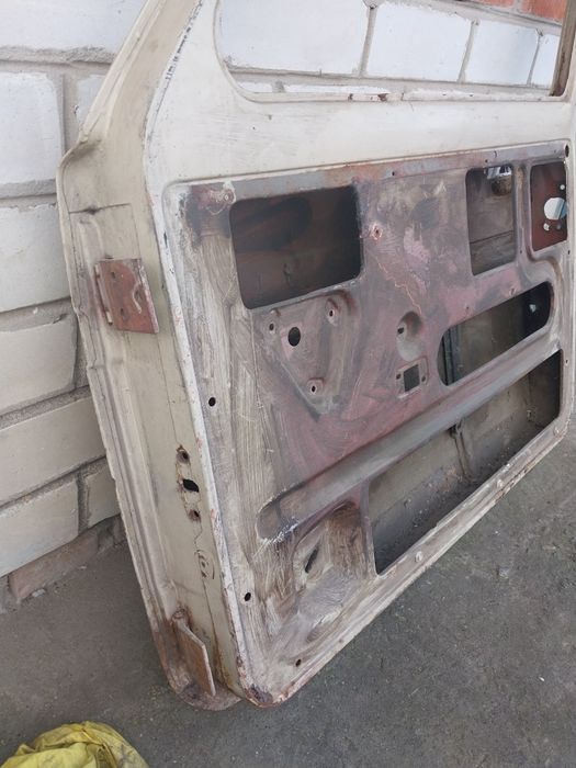 Двері Ваз 2108,  Нива 2121, ваз2110, ланос, сенс.