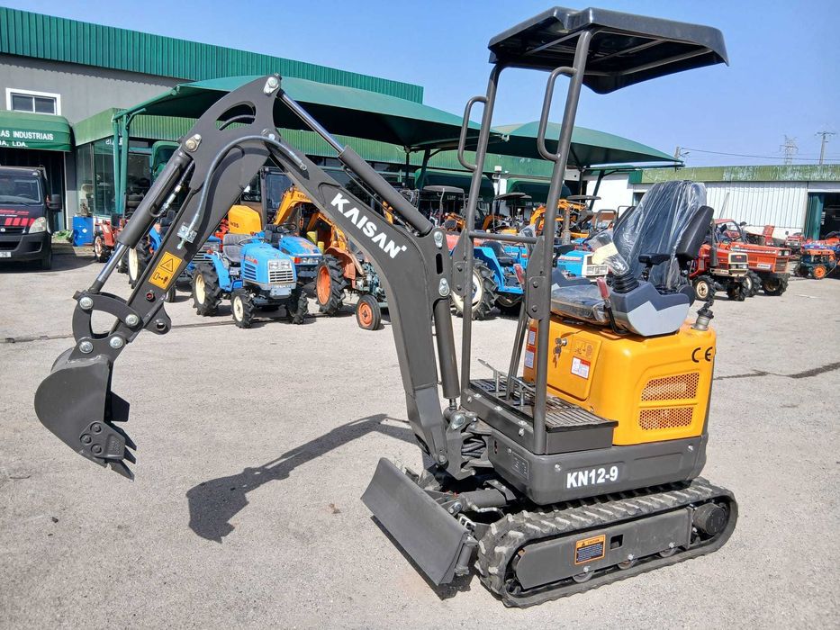 Escavadora Kaisan KN12-9