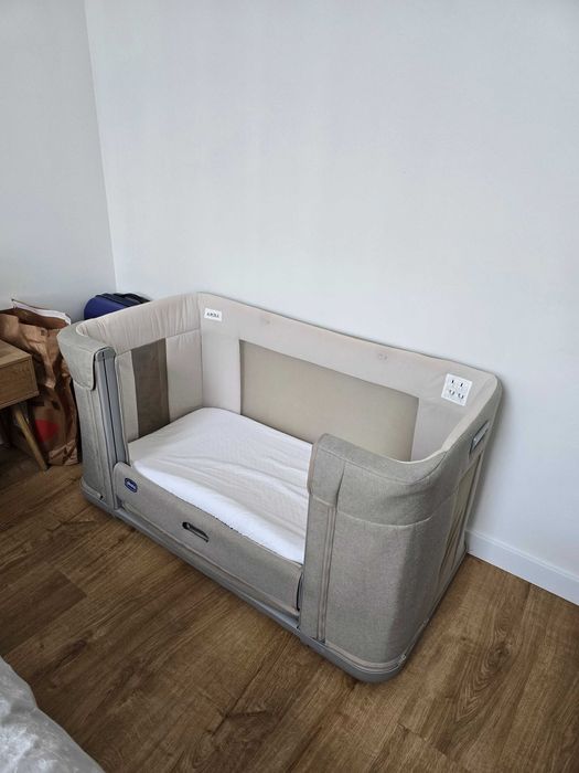 Chicco Next2Me Forever – łóżeczko 3w1 z funkcją dostawki + materac