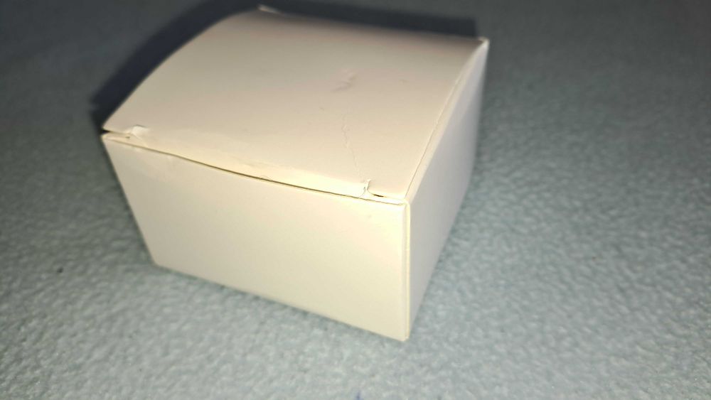 Vela perfumada em formato de rosa (feito à mão). Nova