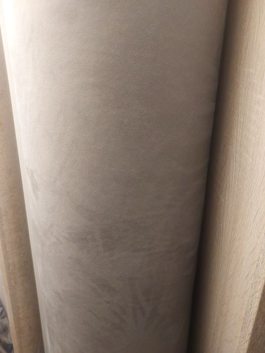 Materiał Zamsz szary z delikatnym włosem+  pianka 5mm , długość 7.3 m