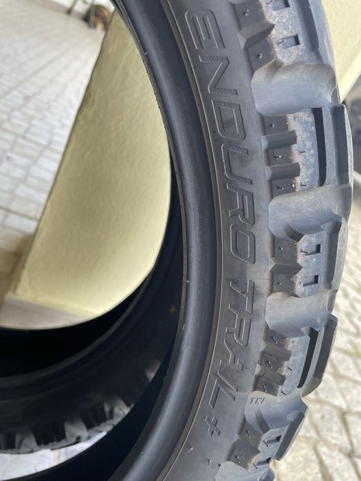 Pneus “Mitas enduro trail”