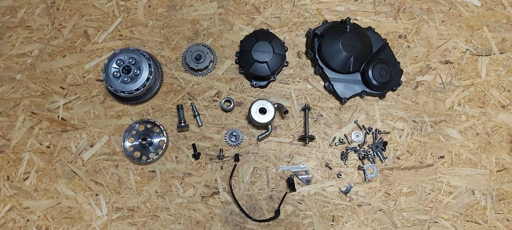 CBR600rr Stelaz rama mocowanie uchwyt set ucho ramie podnozek PC40