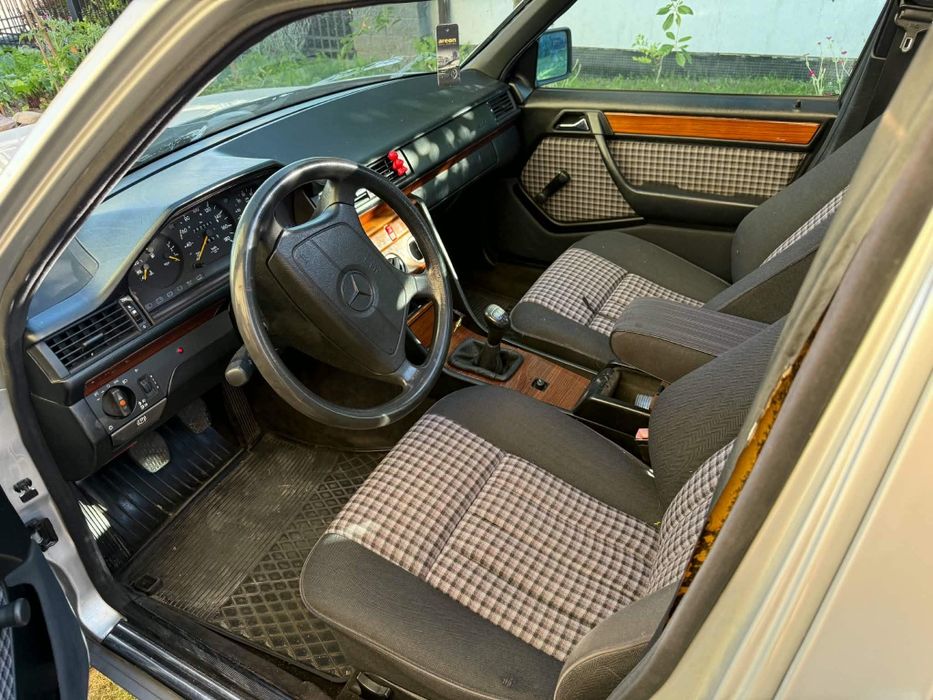 Mercedes W 124 E klasa