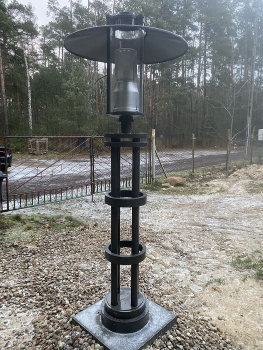 Lampa ogrodowa  ciezka solidna