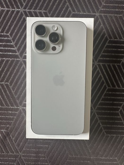 iphone 15 PRO MAX i iphone 14 pro