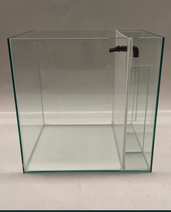 Aquário Cubo 50 c\sump +móvel PROMOÇÃO!! NOVOS!!

Antes: 135€ Agora:11