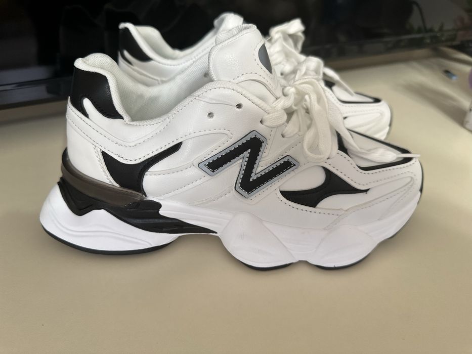 Кросівки жіночі New Balance еко шкіра