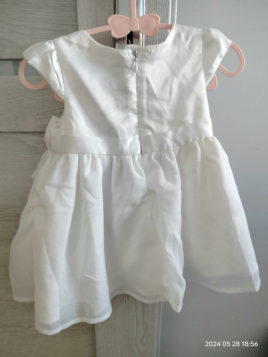 Sukienka roz 68 SMYK