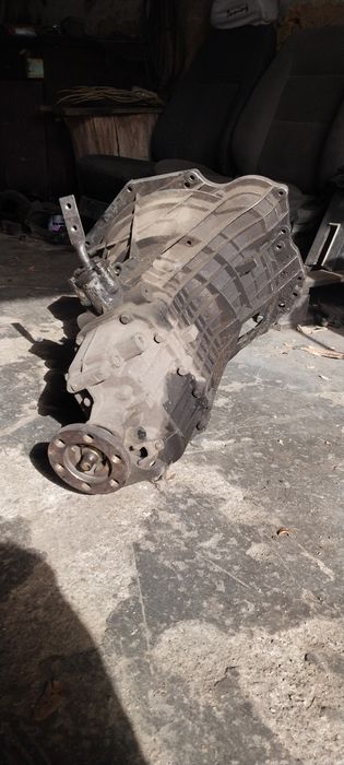 КПП Transit 2.5d 1993-2000 88VT-7K400-AA