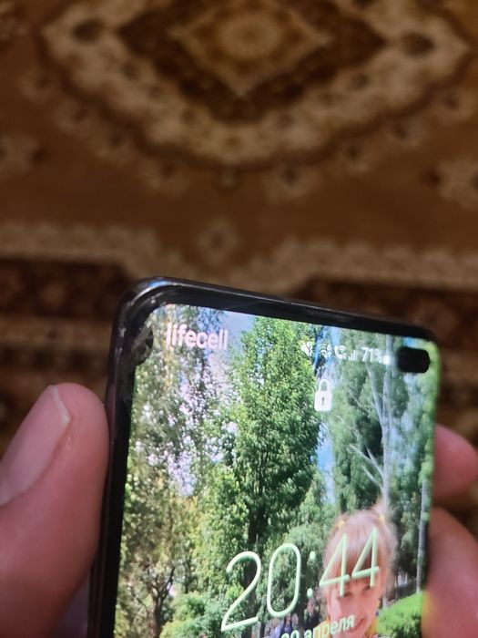 Samsung galaxy s10 plus + 128 на запчасти Sm g975f/ds