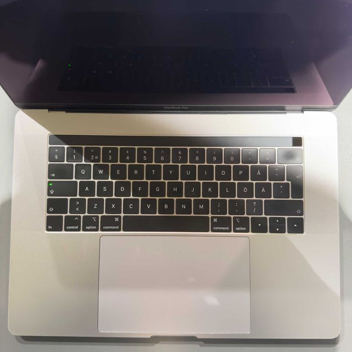 MacBook Pro 15" 2018 i7 16gb RAM 256Gb SSD Space Gray Низька Ціна!
