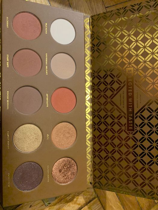 Zoeva Caramel Melange paleta 10 cieni do oczu