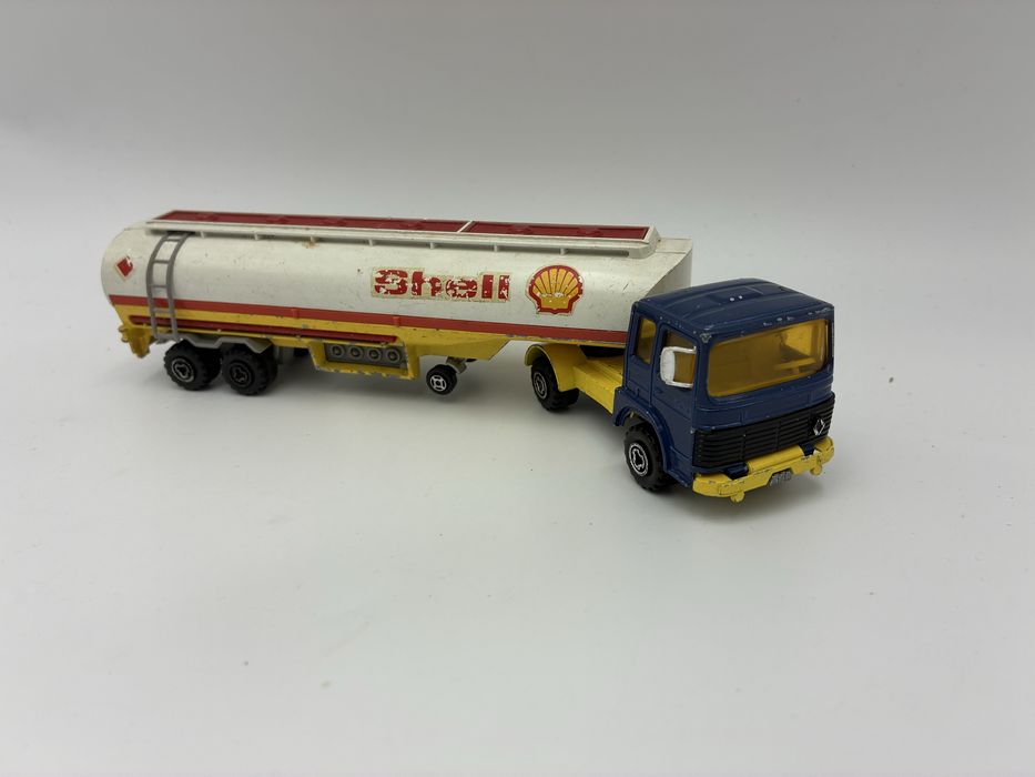 Majorette 1/60 Renault Saviem Shell cysterna