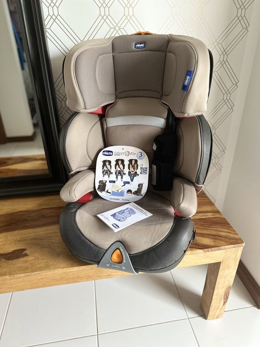 Fotelik samochodowy Oasys 2-3 FixPlus Evo 15-36kg Chicco