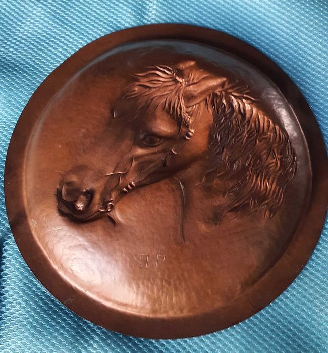Prato em Cobre - Cavalo Cinzelado á mão