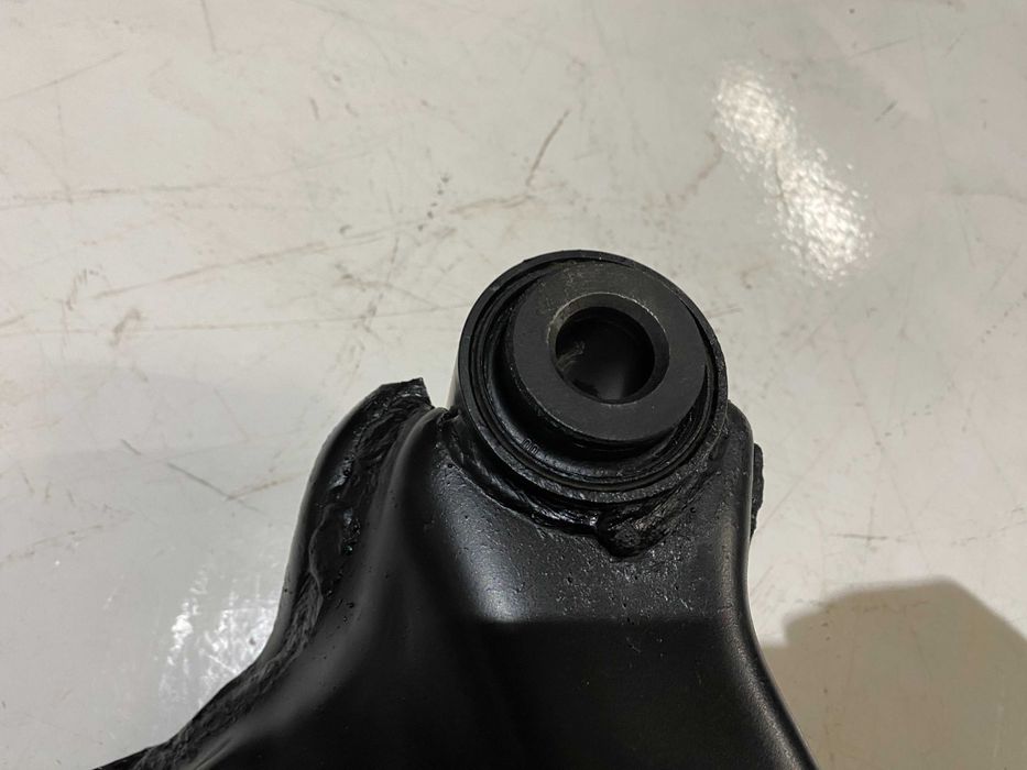 Підрамник передній Nissan X-Trail T30 подрамник передний Х-Трейл Т30