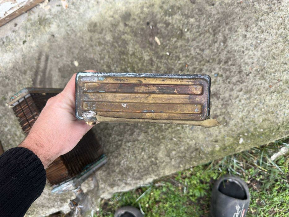 Радиатор ВАЗ Классика жигули 2101-2107 МЕДНЫЙ СССР ЦЕЛЫЙ не течет