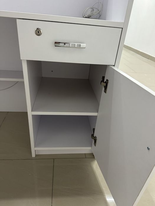 Рецепшин з підсвіткою