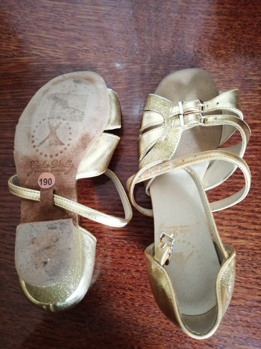 Бальные туфли для девочки, 19 см, 30р.