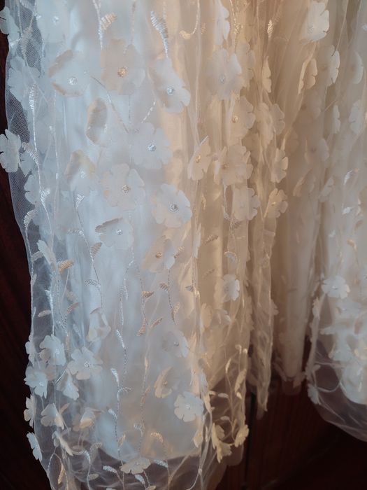 Продам дитячу білу сукню