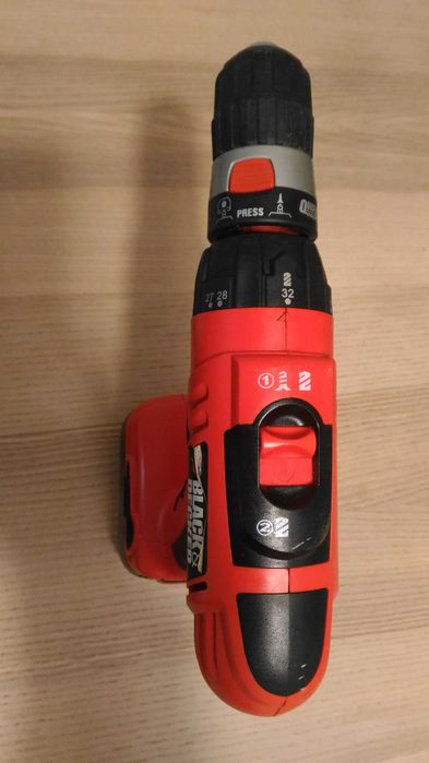 Berbequim/Aparafusador sem fio Black & Decker