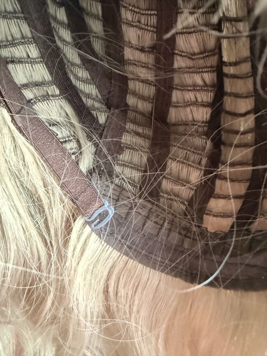 Peruka syntetyczna naturalny blond