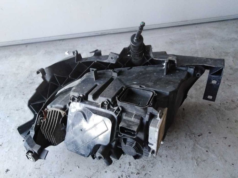 BMW 3 E90 E91 Lift Lampa Przód Prawa Xenon