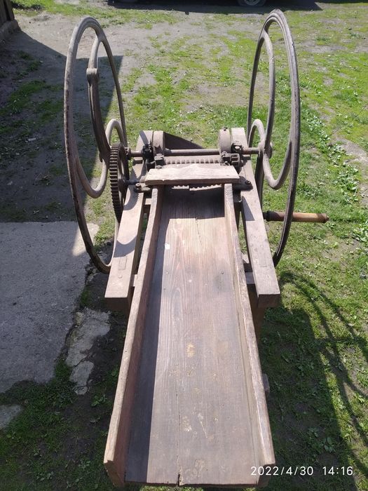 Продам січкарню хорошу