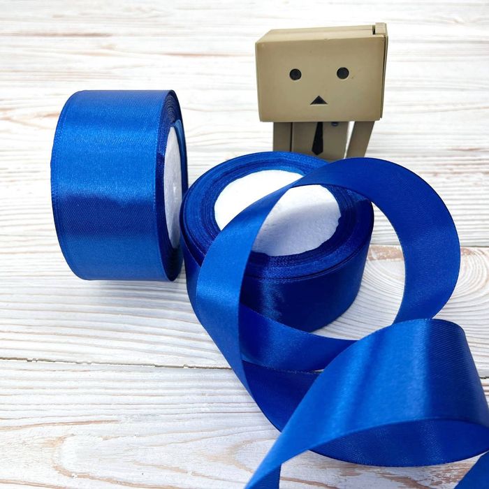 Атласна стрічка / 4 см