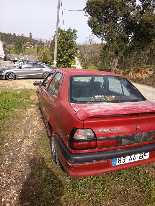 Renault 19 1.4 1992 - Junta da cabeça queimada para reparação ou peças