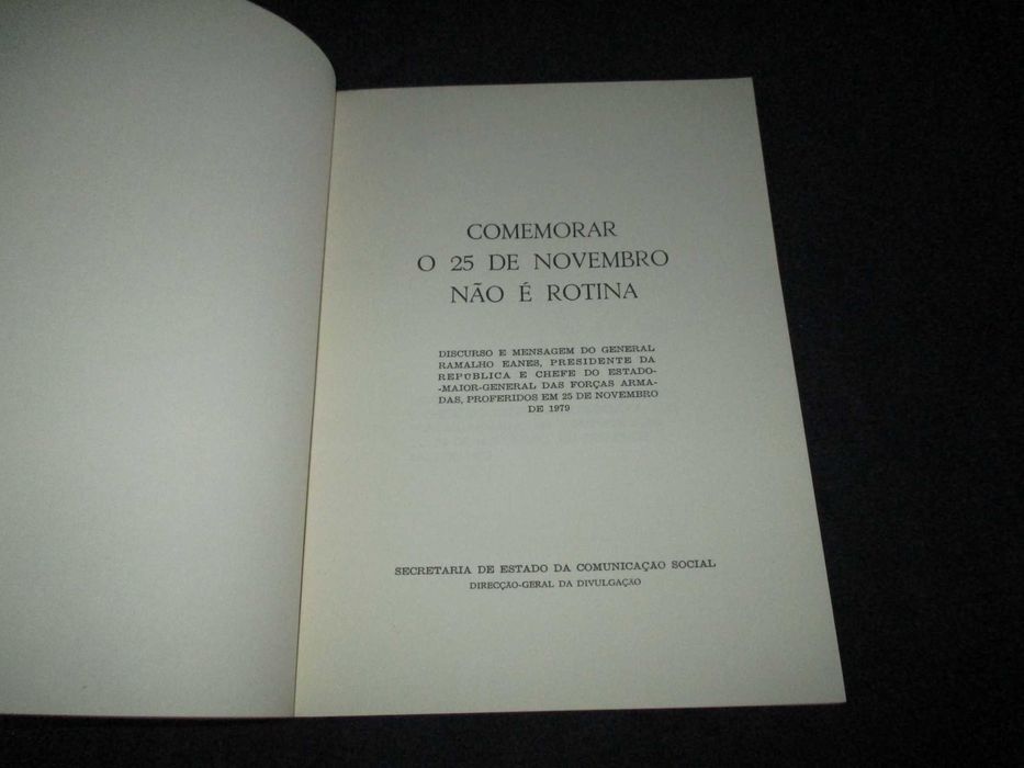 Livro Comemorar o 25 de Novembro Não é Rotina