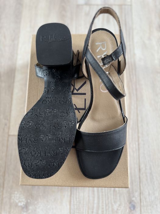 Nowe czarne sandały Ryłko skórzane - wkładka 26 cm